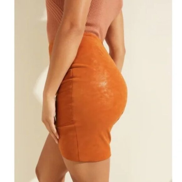 GUESS Rosalba Faux-Leather Mini Skirt Ginger Spice XS - Picture 4 of 6